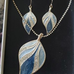 Fashion Necklace and earrings box set